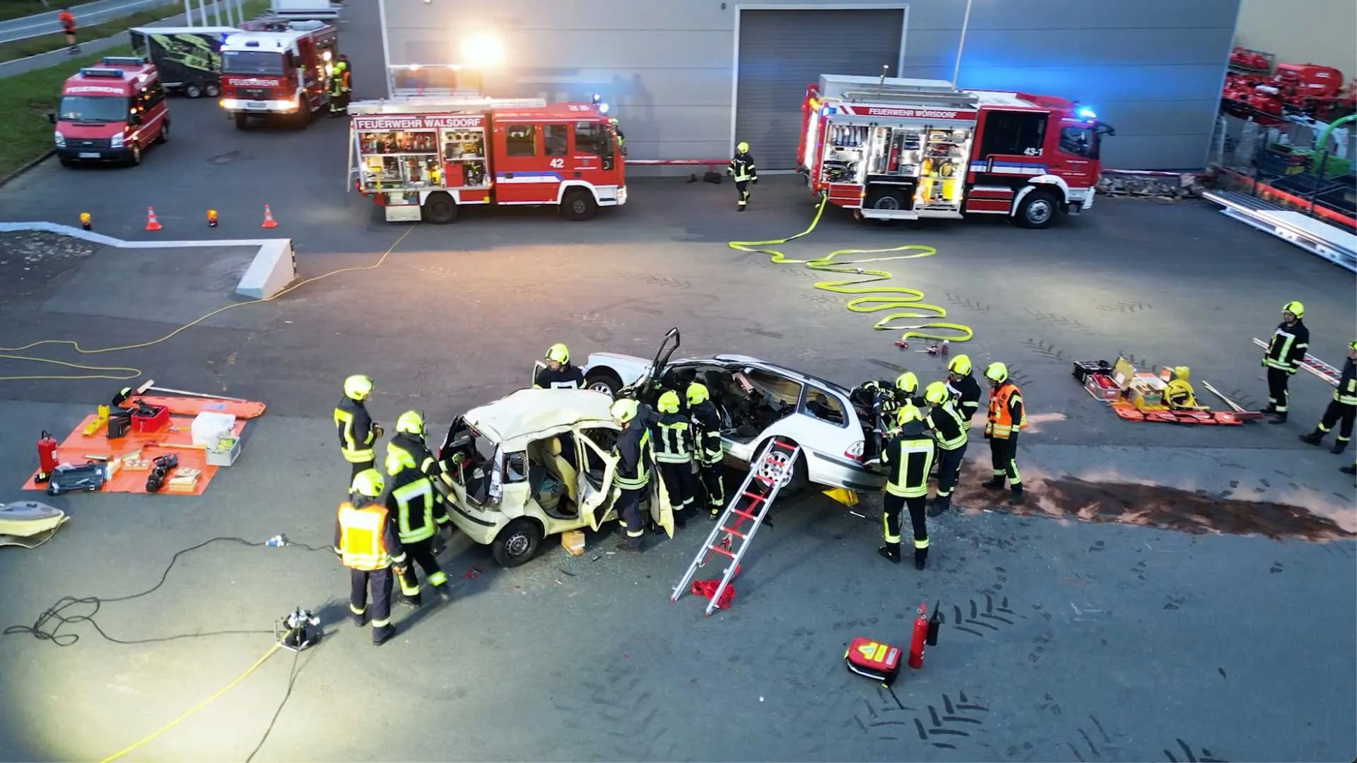 Feuerwehr Ausrüstung Detail: Szene aus dem Videoprojekt Recruiting Feuerwehren Idstein, Wörsdorf, Walsdorf, Heftrich von NEXAS Media