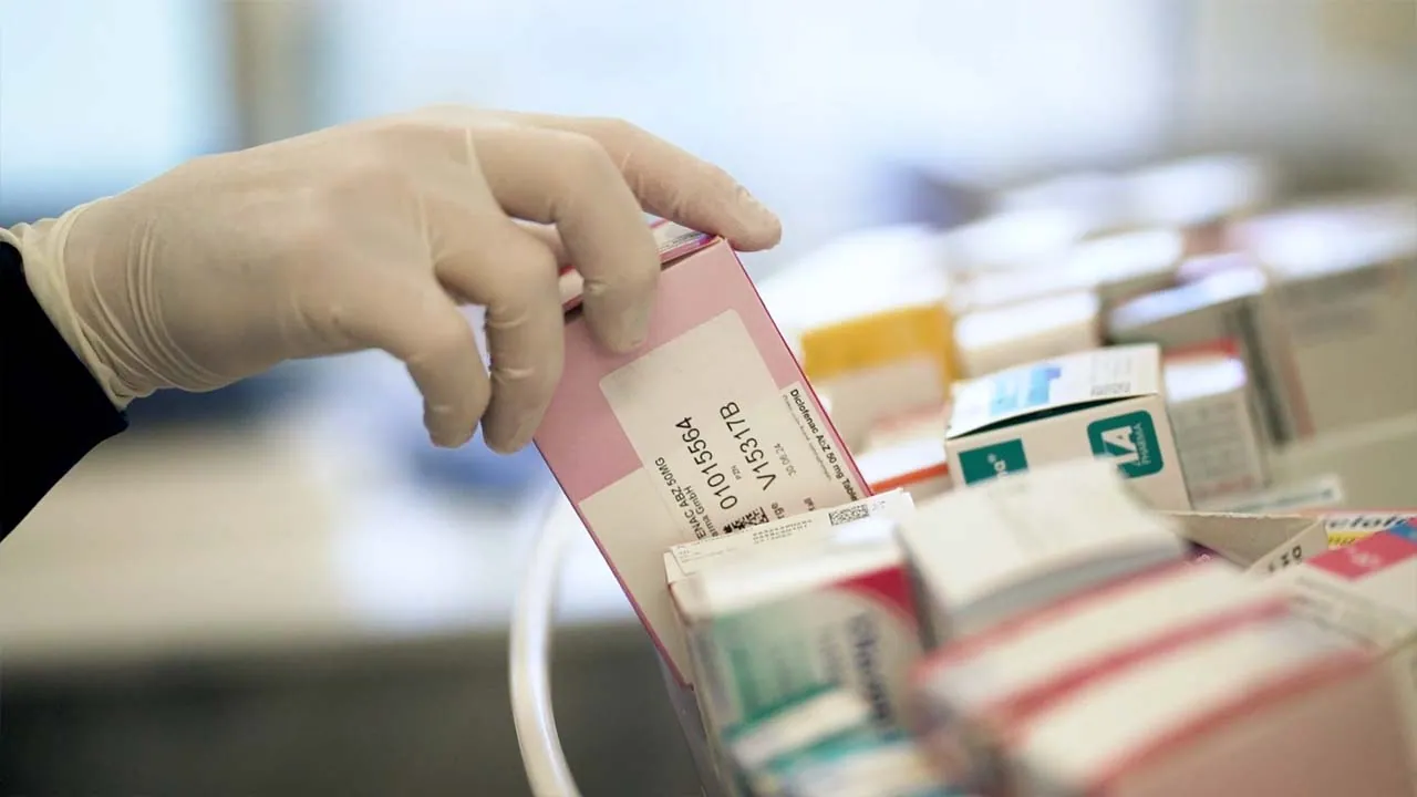 Praktikantin Pharma Detail: Szene aus dem Videoprojekt Recruiting Gondermann Apotheken, Einblicke Praktika von NEXAS Media