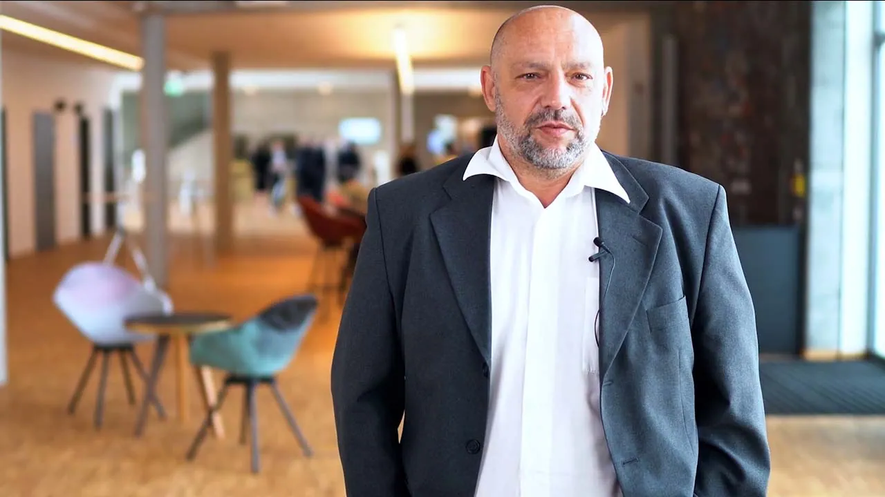 Bildschirm Detail: Szene aus dem Videoprojekt Imagefilm iS Software, 25 Jahre Jubiläum von NEXAS Media