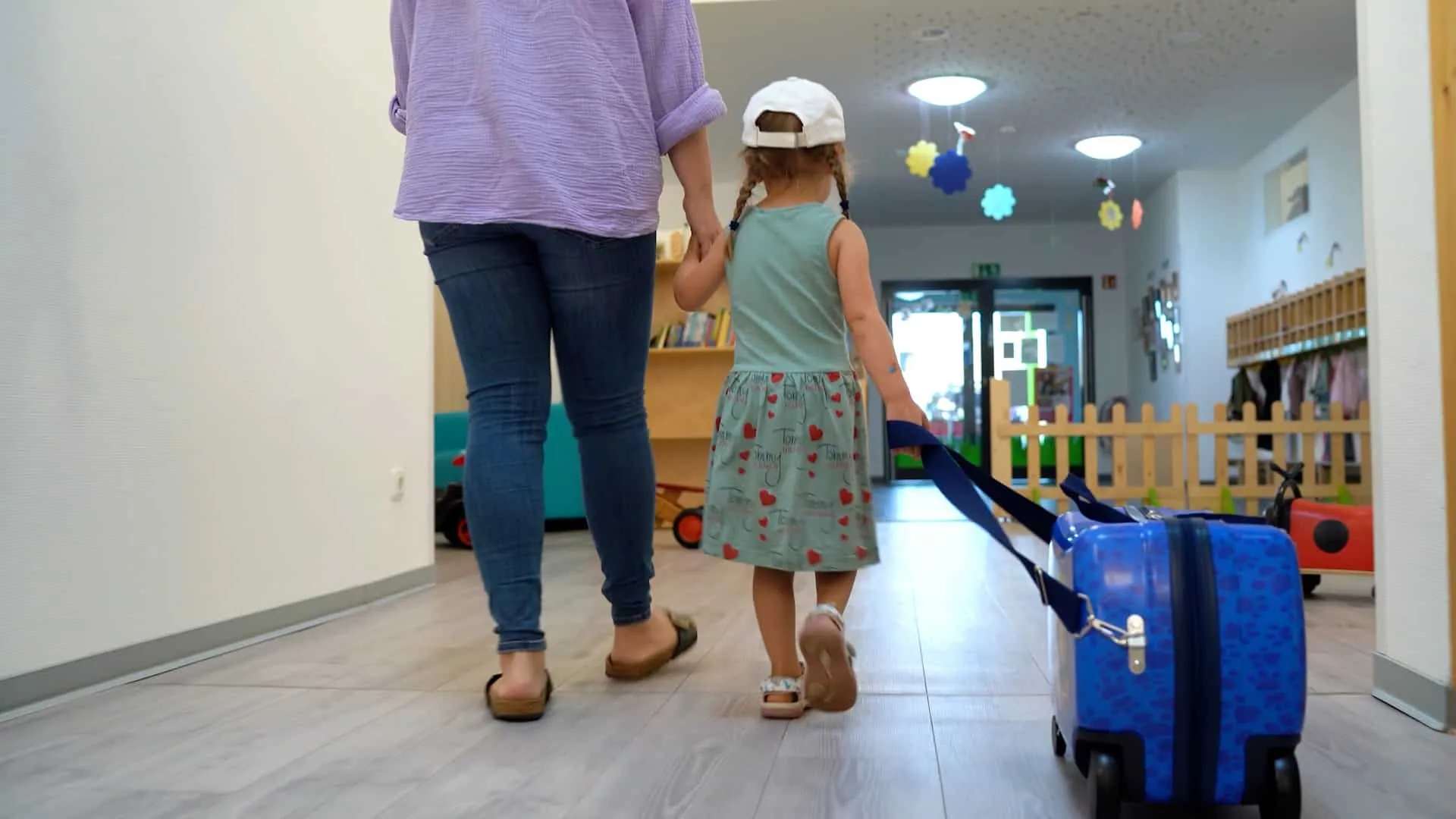 Kita Spielen Szene: Szene aus dem Videoprojekt Recruiting-Video Stadt Solms, Kitas & Erzieher von NEXAS Media