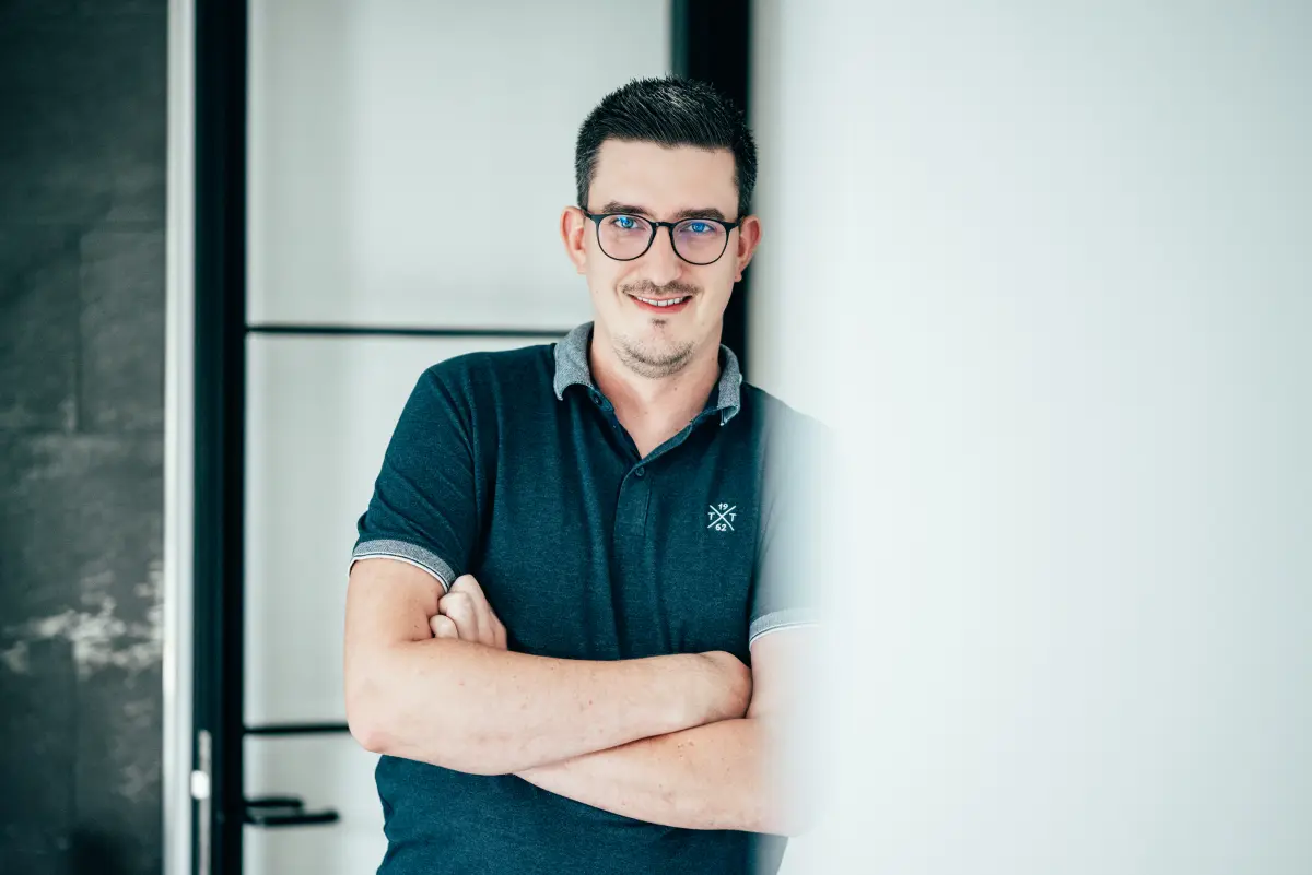 Dennis Altenhofen, Webdesign, IT & Performance Marketing bei der Marketing-Agentur NEXAS Media in Idstein